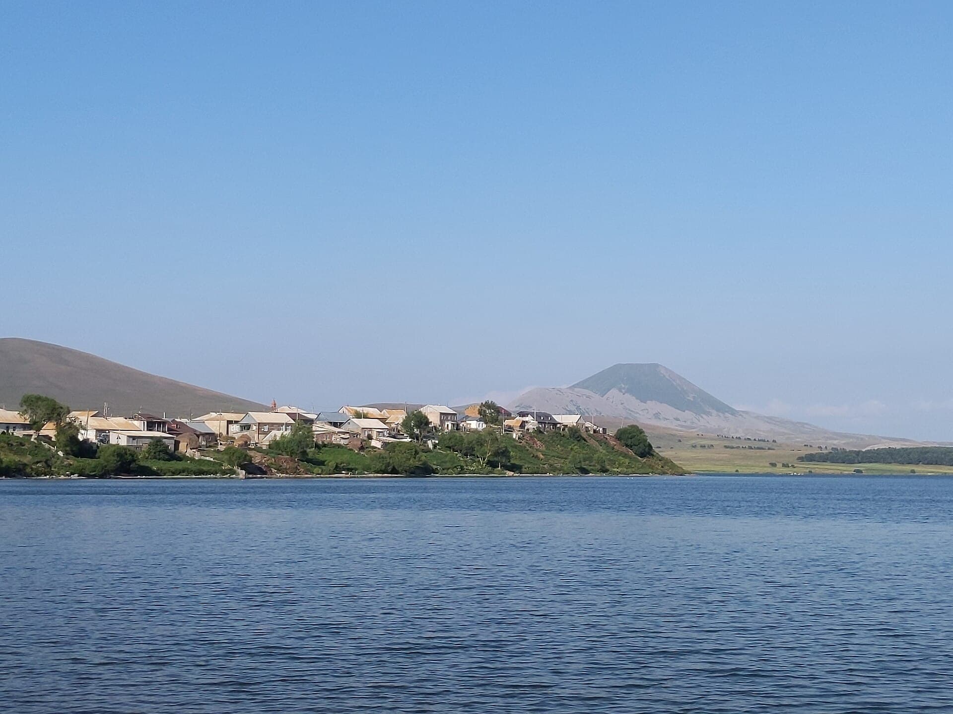 Tabatskuri Lake
