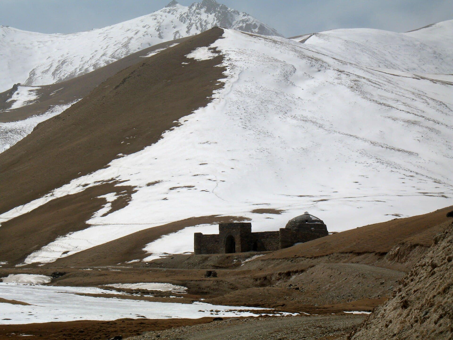 Tash Rabat, Naryn