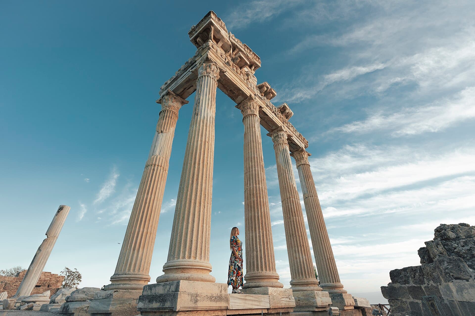 Temple of Apollo and Athena, Side