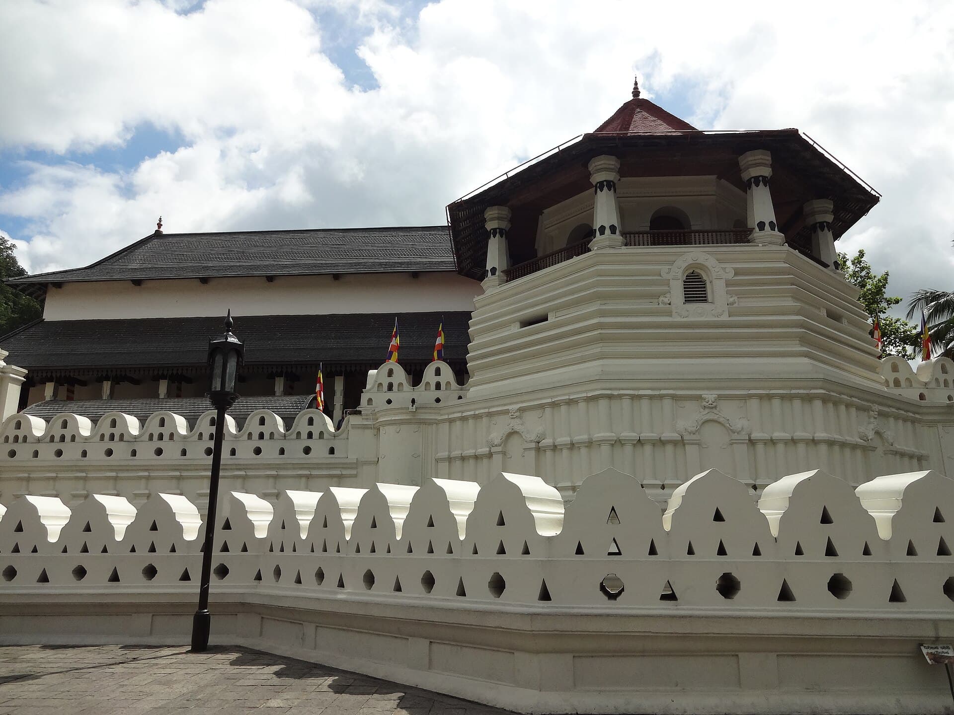 Temple of the Sacred Tooth Relic