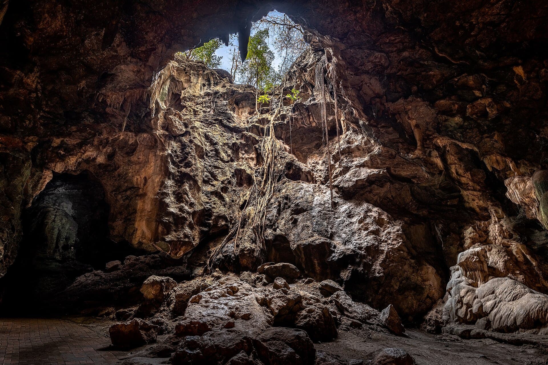 Tham Khao Luang, Phetchaburi