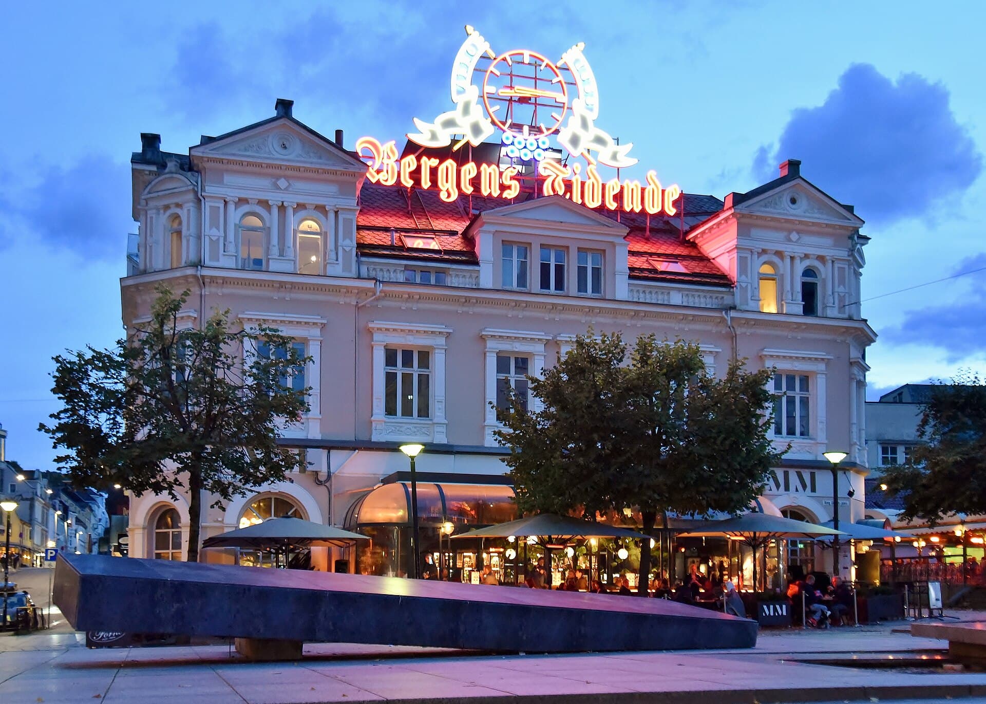 The Blue Stone, Bergen
