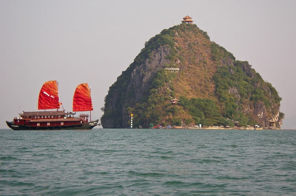 Ti Top Island