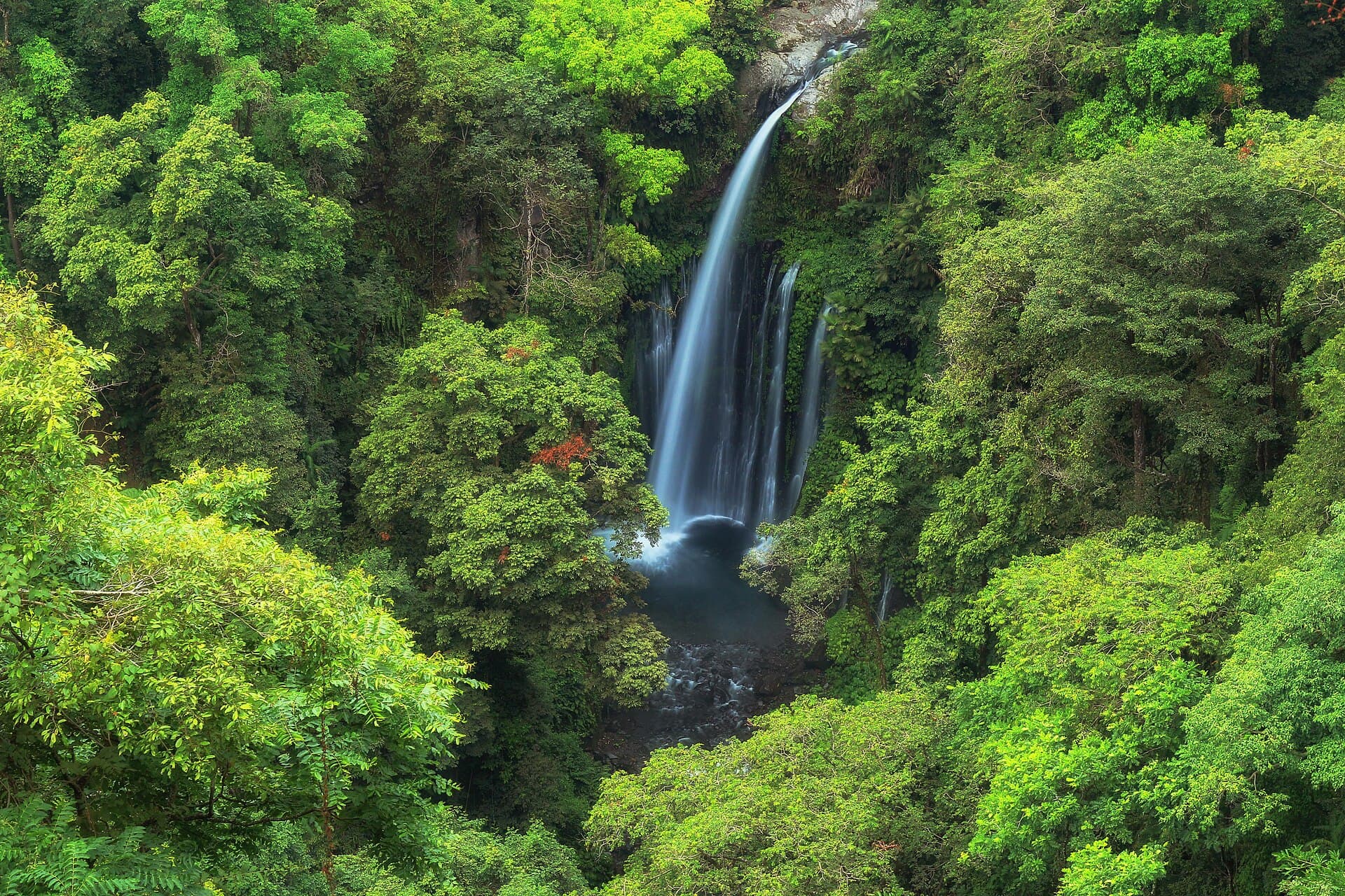 Tiu Kelep Waterfall, Lombok