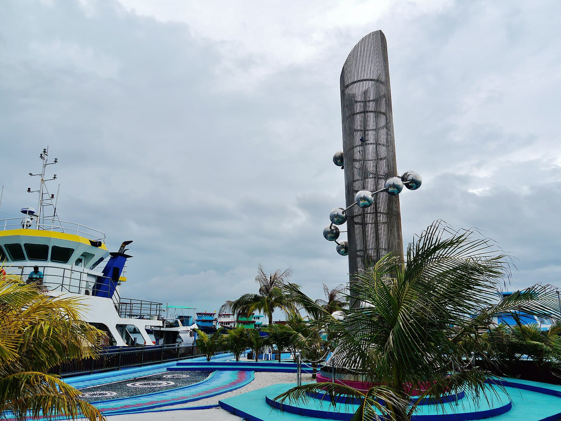Tsunami Monument, Malé