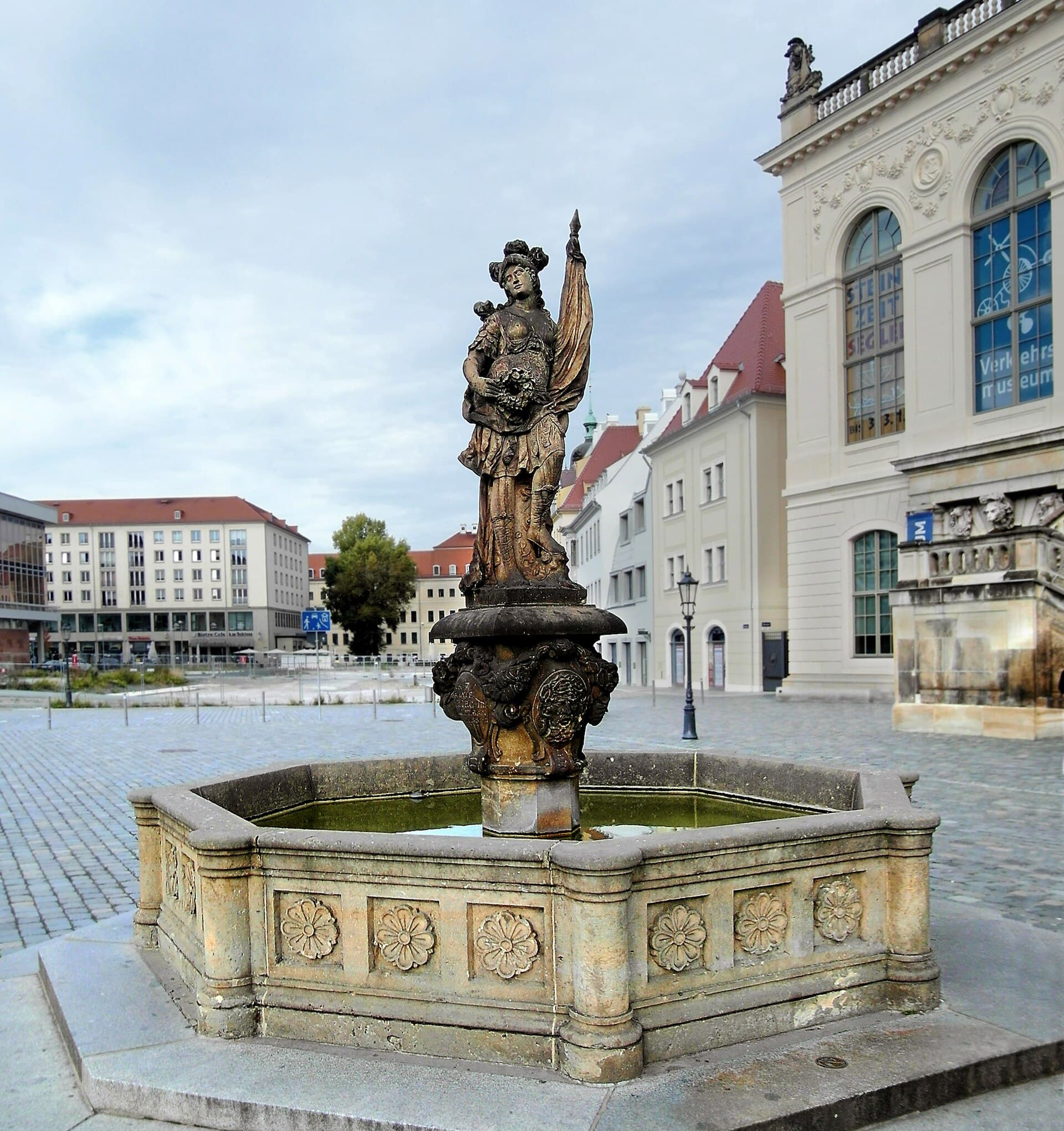 The Peace Fountain, Dresden