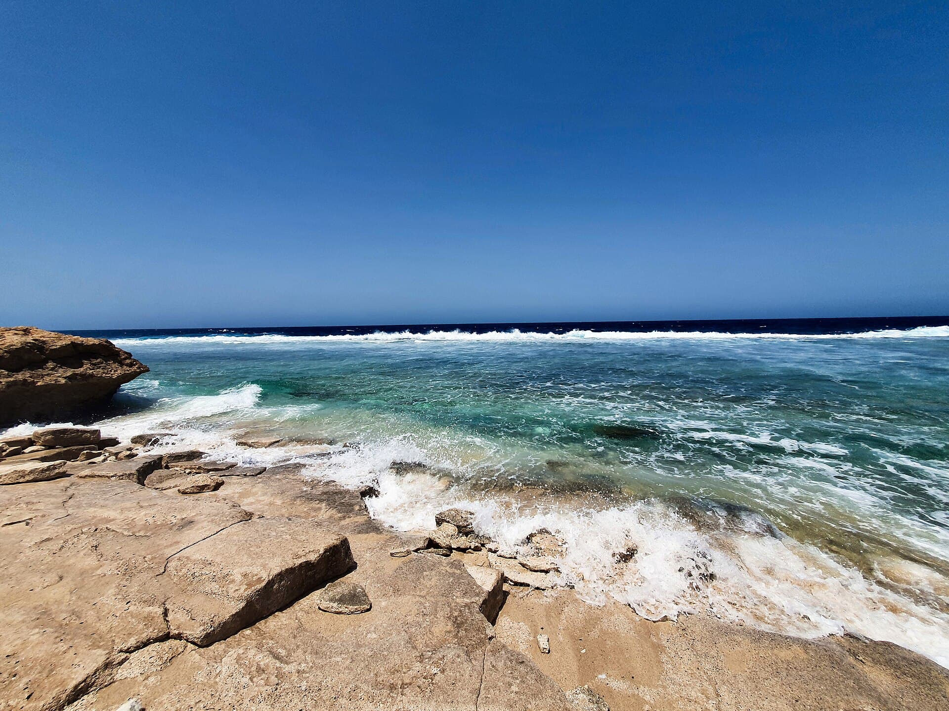 Umluj corniche and beaches