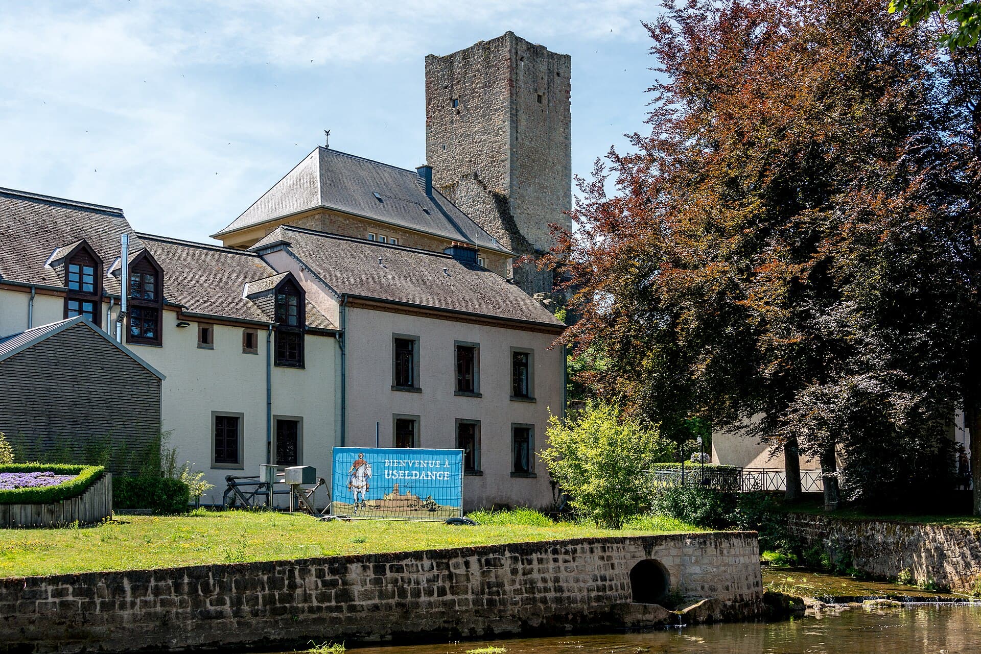 Useldange Castle, Luxembourg City