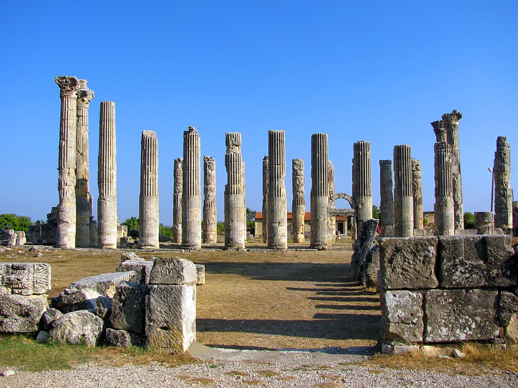 Uzuncaburç (Diocaesarea) Ancient City, Mersin