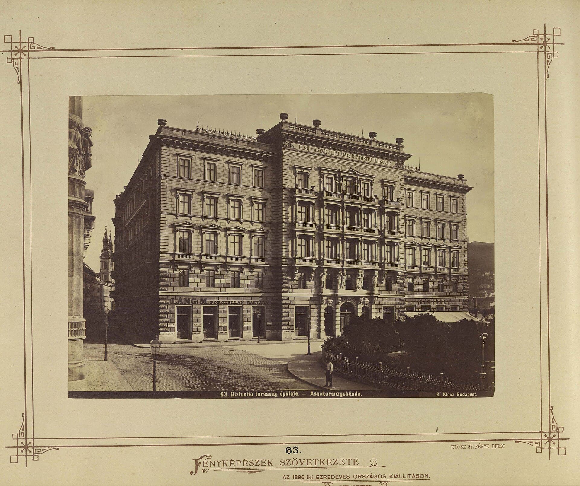 Vigadó Square, Budapest
