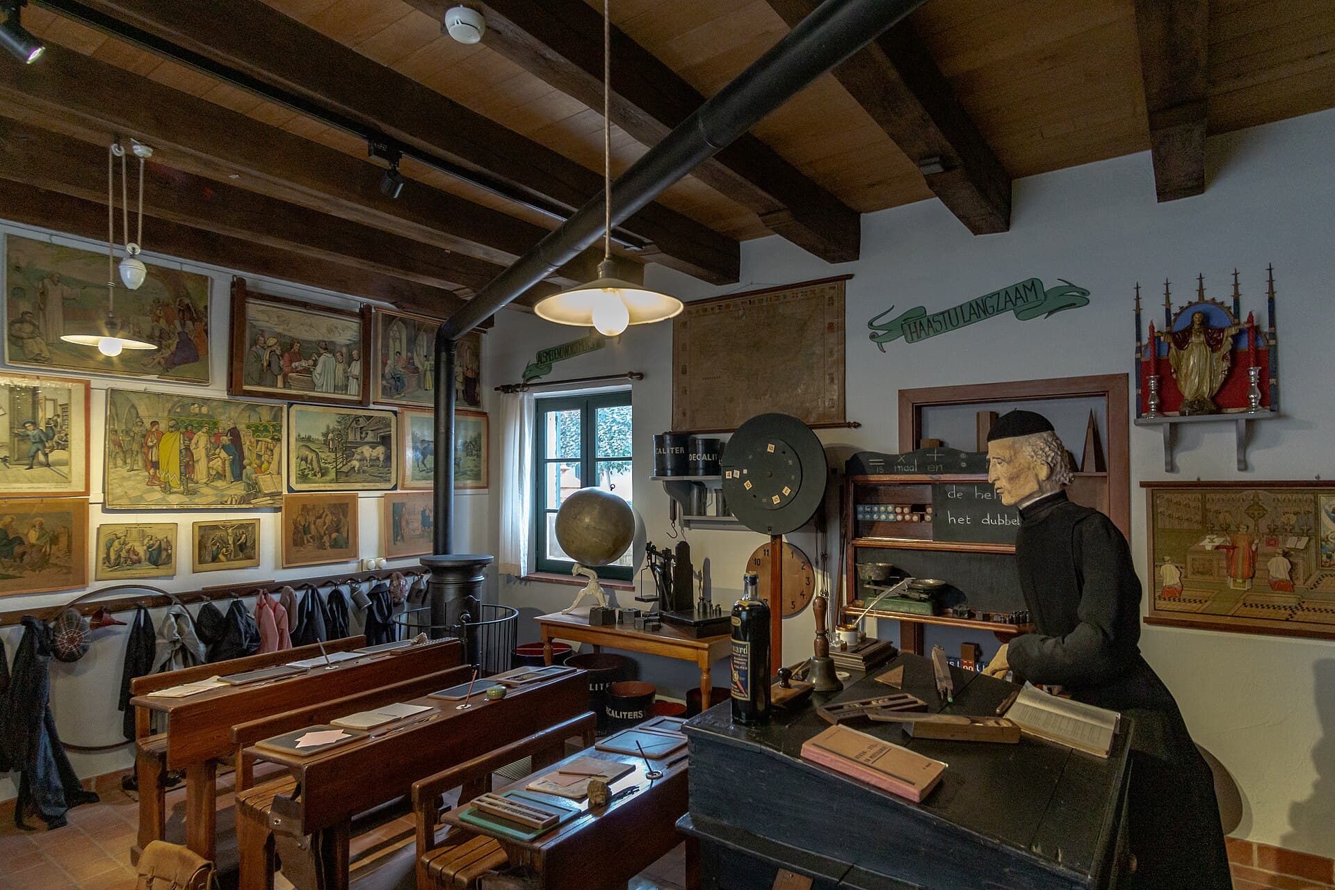 Folklore Museum (Volkskundemuseum), Bruges