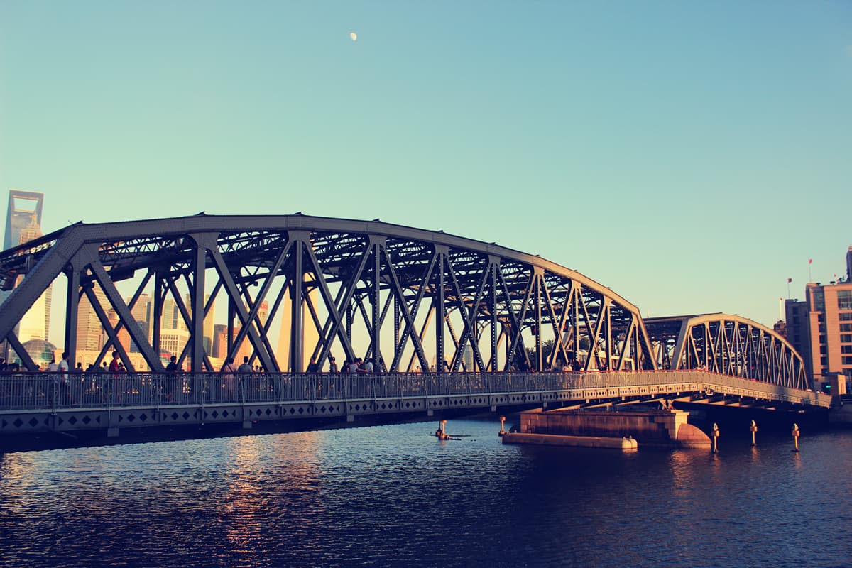 Waibaidu Bridge (Garden Bridge)