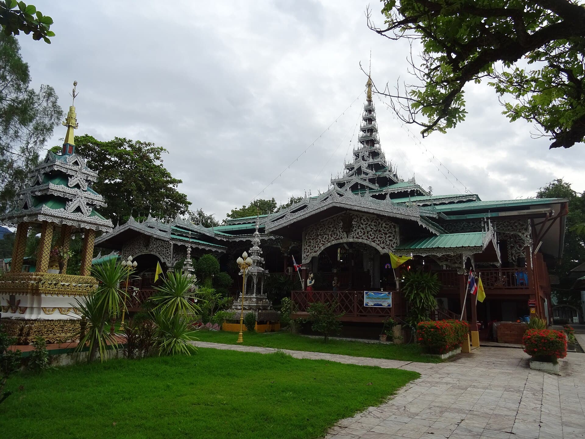 Wat Chong Kham and Wat Chong Klang, Mae Hong Son