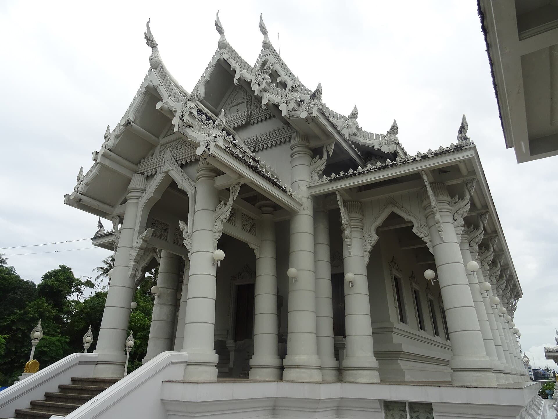 Wat Kaew Korawaram, Krabi