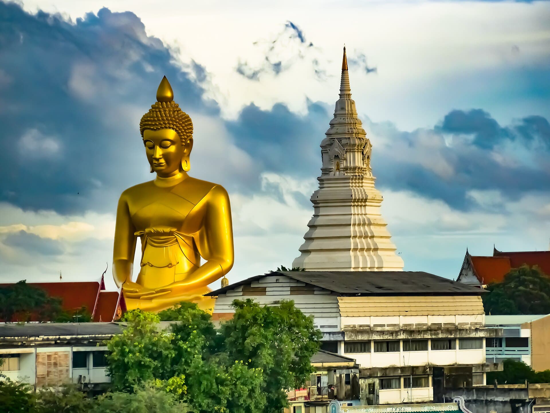 Wat Paknam Phasi Charoen, Bangkok