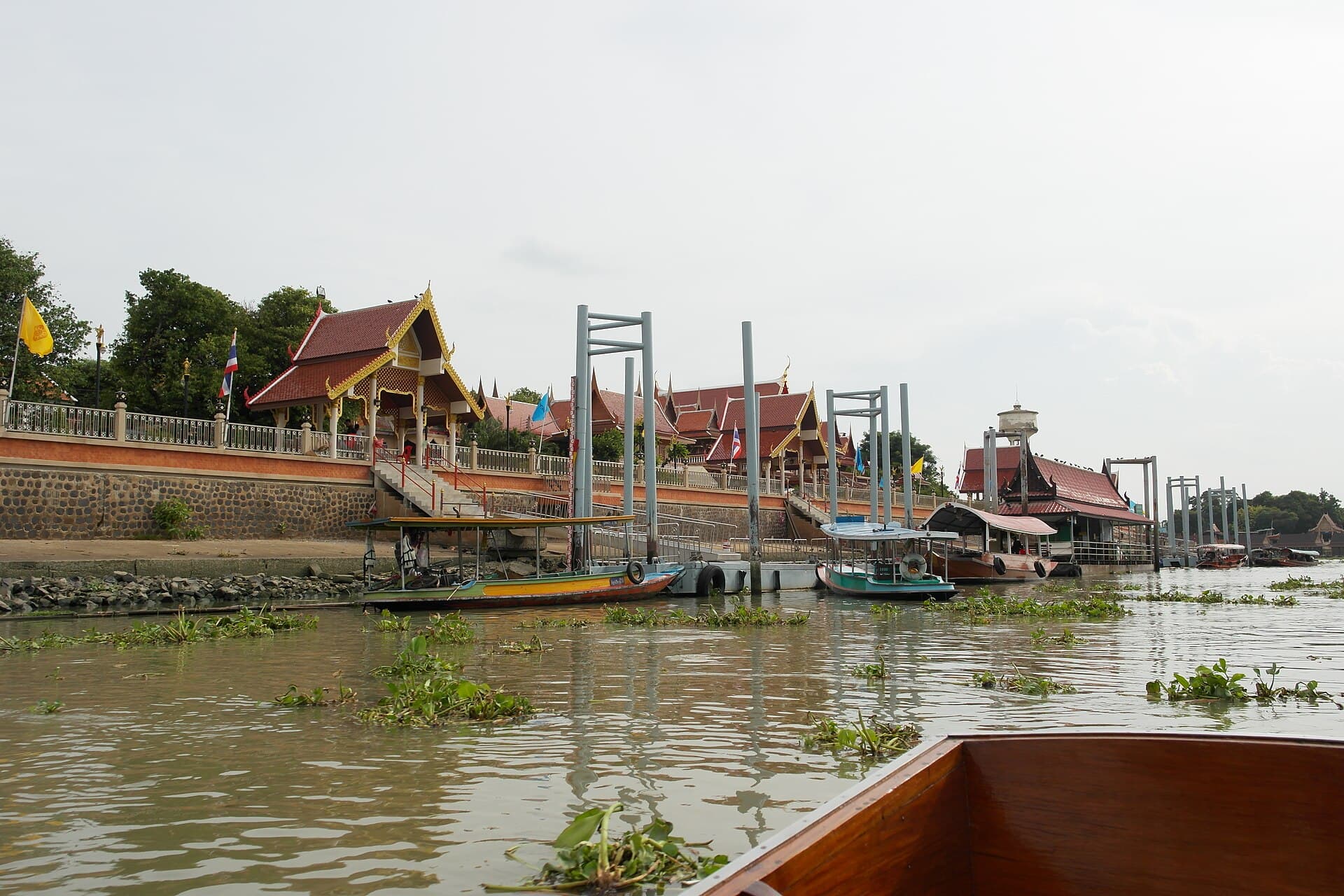 Wat Phanan Choeng, Ayutthaya