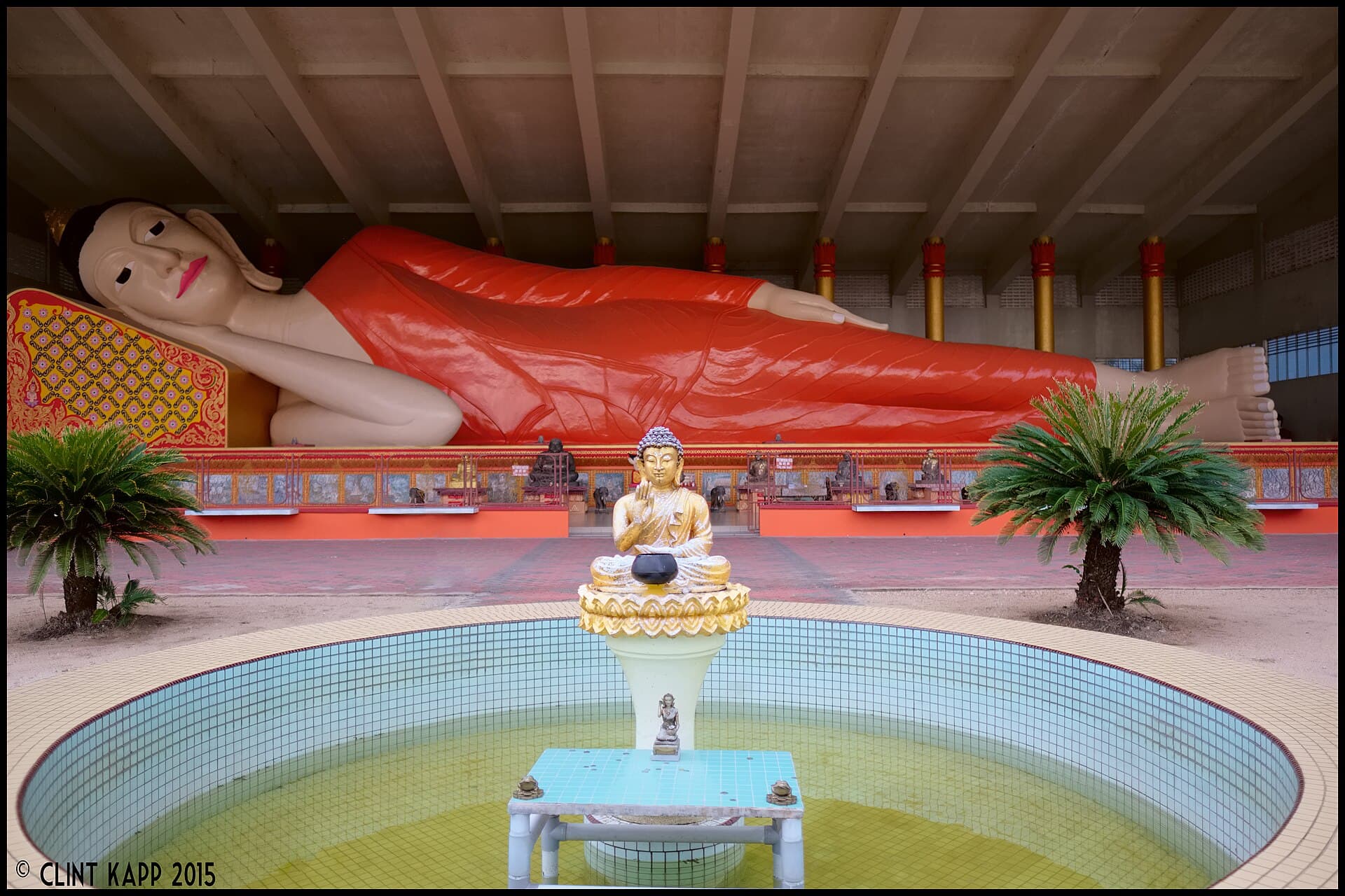The reclining Buddha at Wat Phothivihan