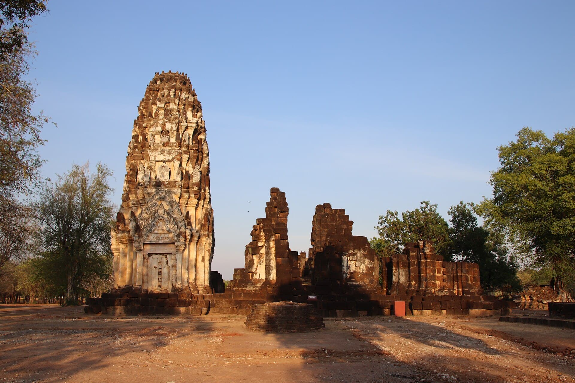 Wat Phra Phai Luang, Sukhothai