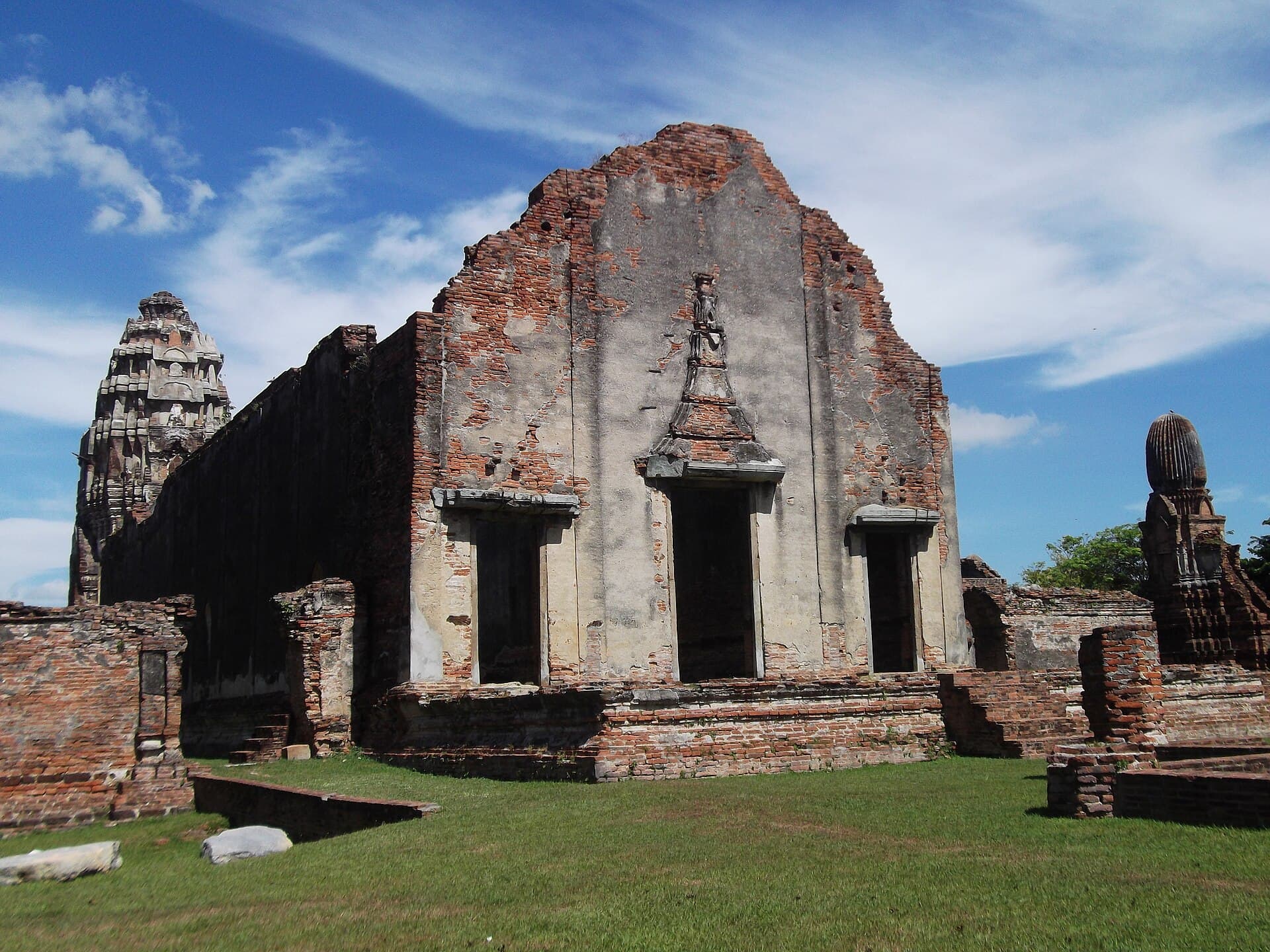 Wat Phra Si Rattana Mahathat (Lopburi), Lopburi