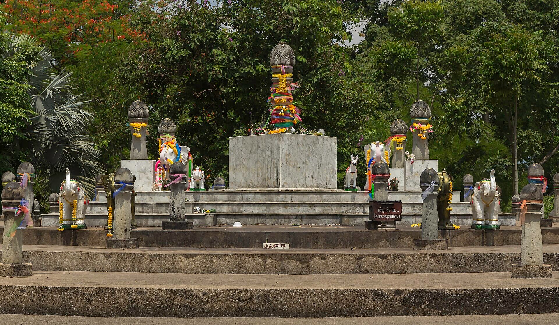 Wat Phra That Doi Chom Thong, Chiang Rai