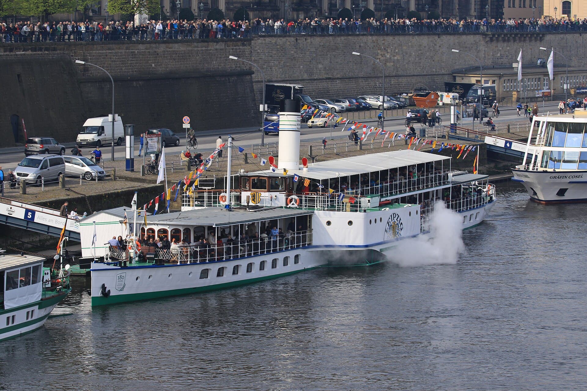 The White Fleet and the Elbe Paddle Steamers, Dresden