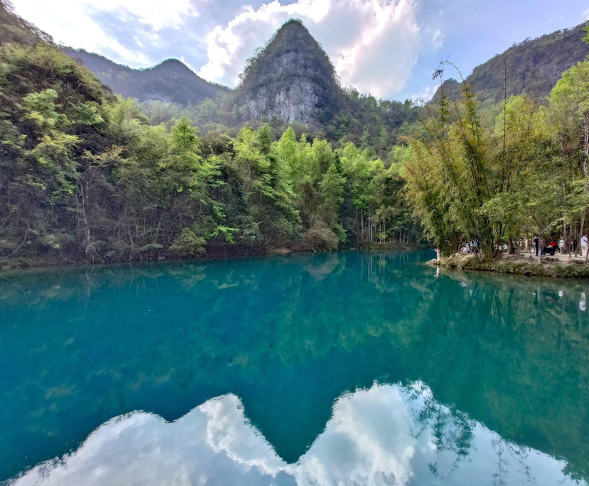 Xiaoqikong, Libo