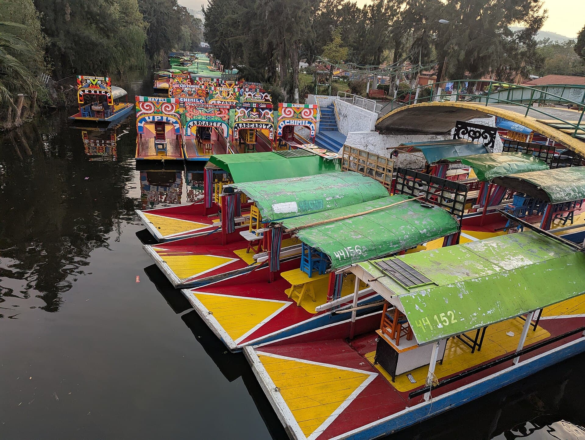 Trajineras in Xochimilco