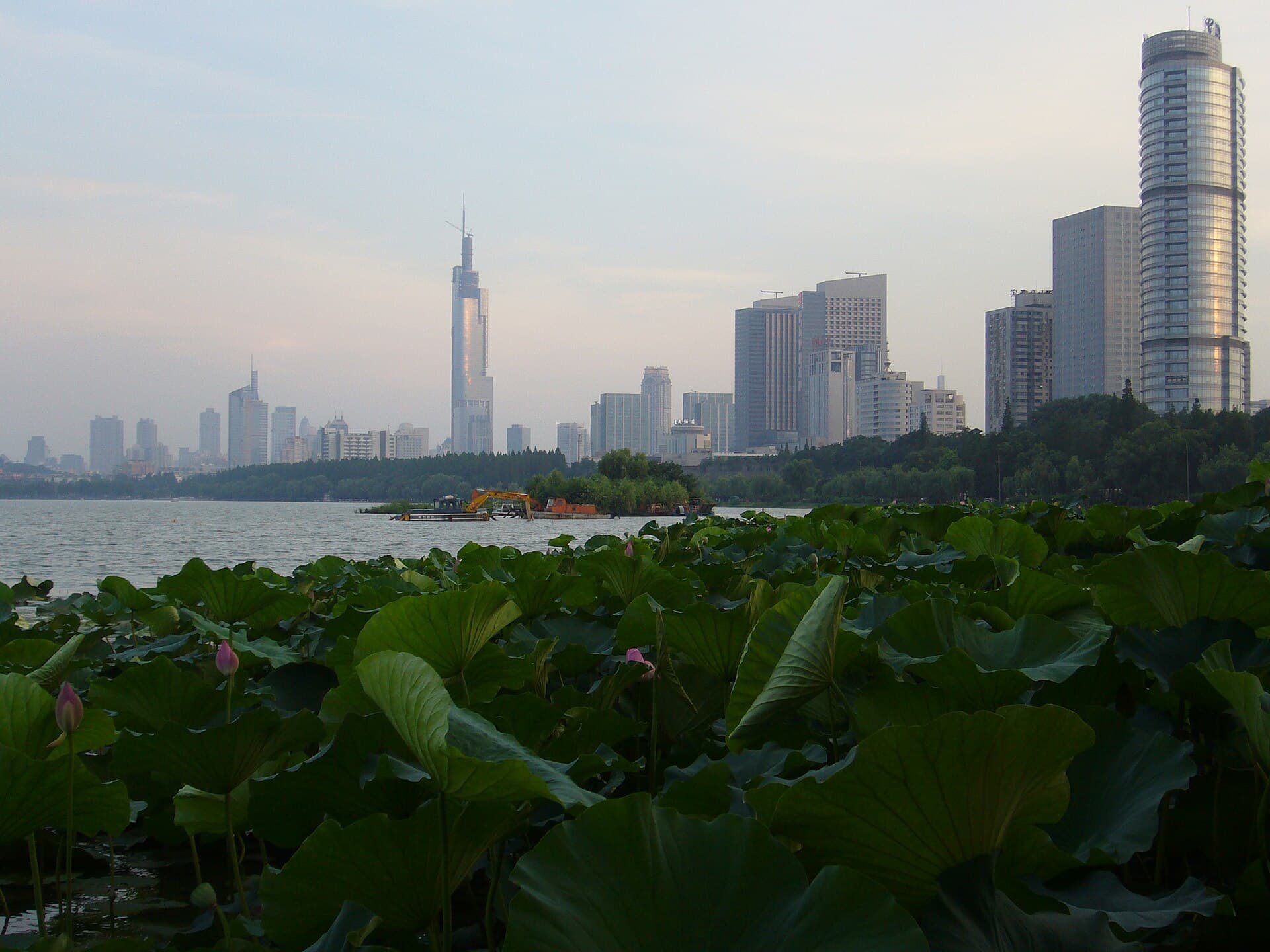 Xuanwu Lake
