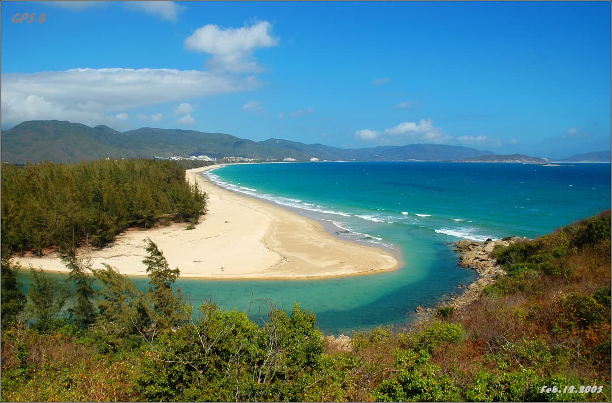 Yalong Bay