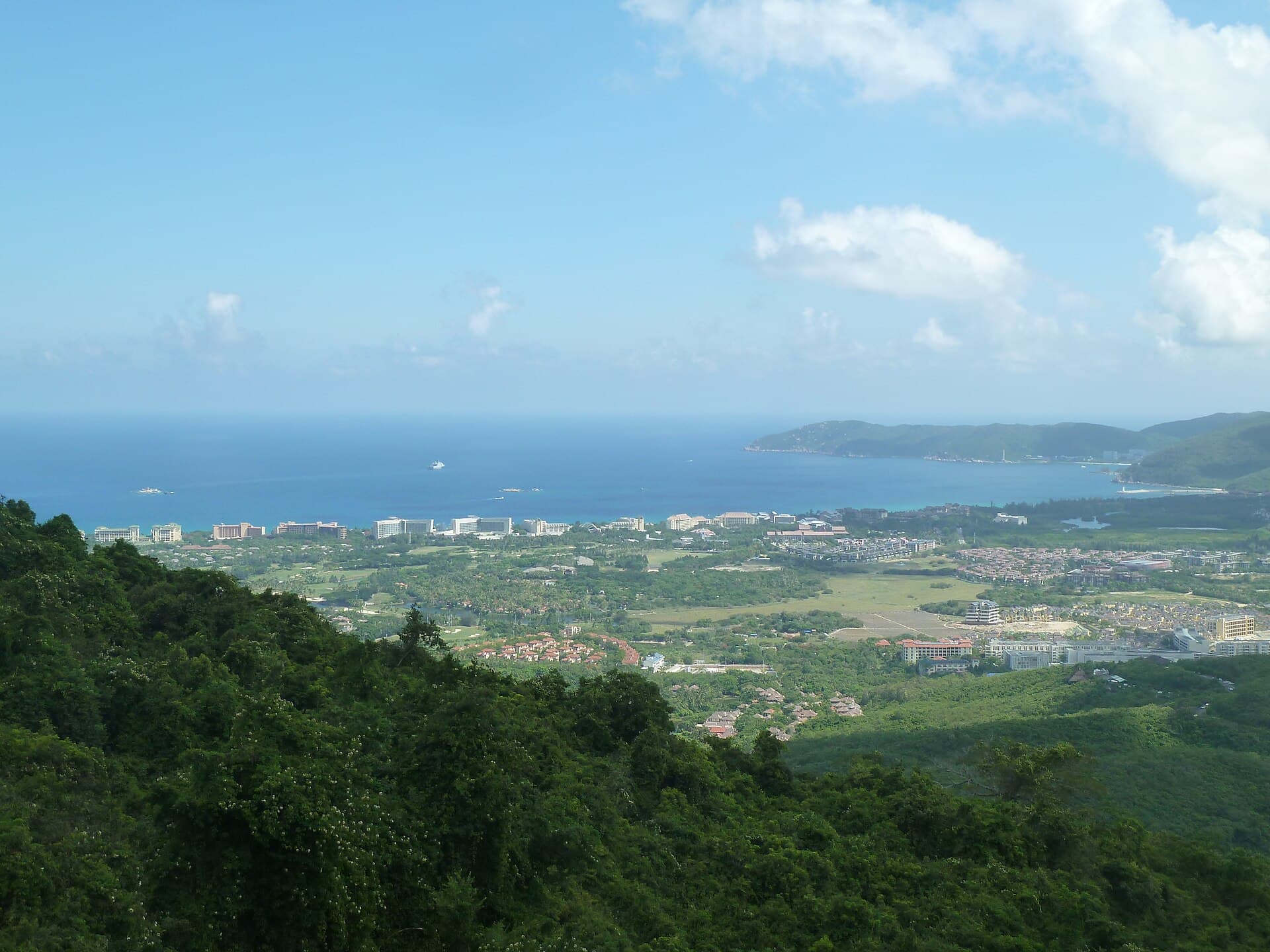 Yalong Bay Tropical Paradise Forest Park