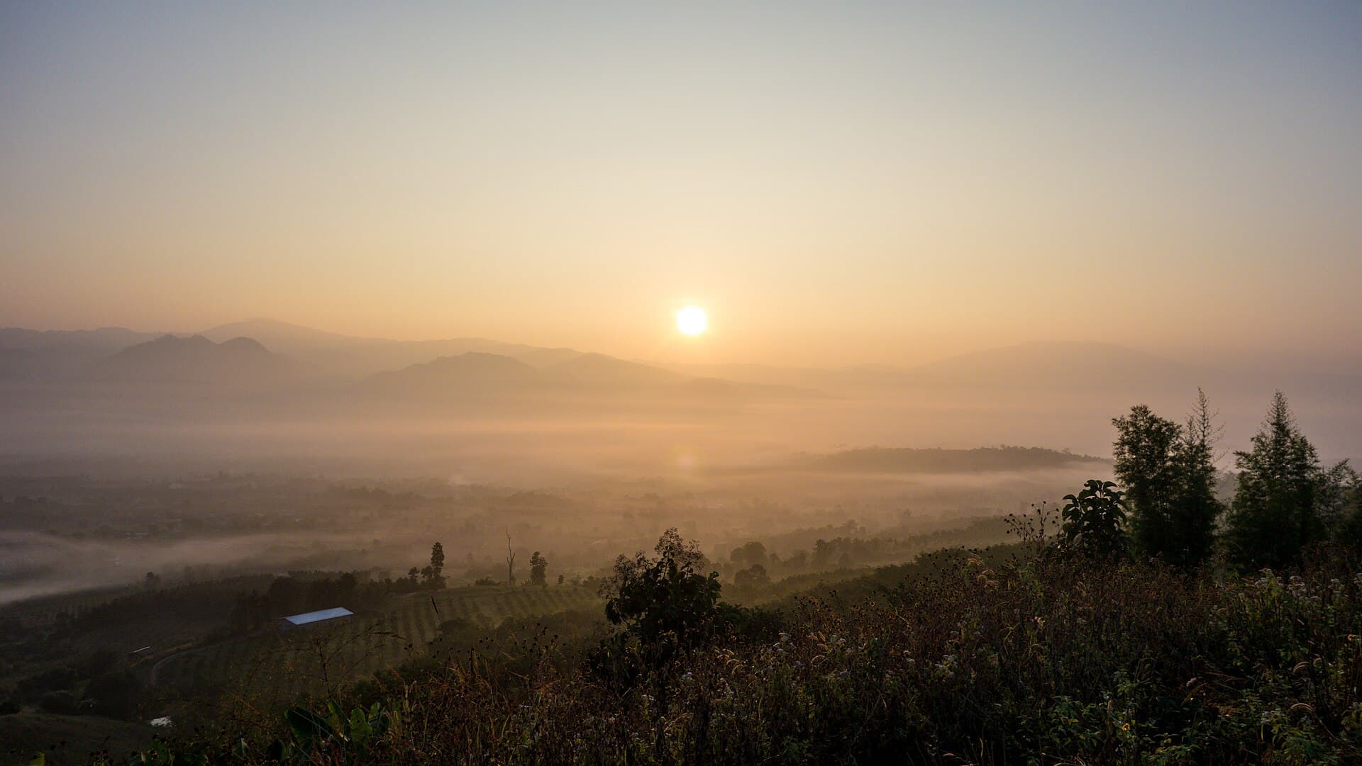 Yun Lai Viewpoint and Santichon Village, Pai