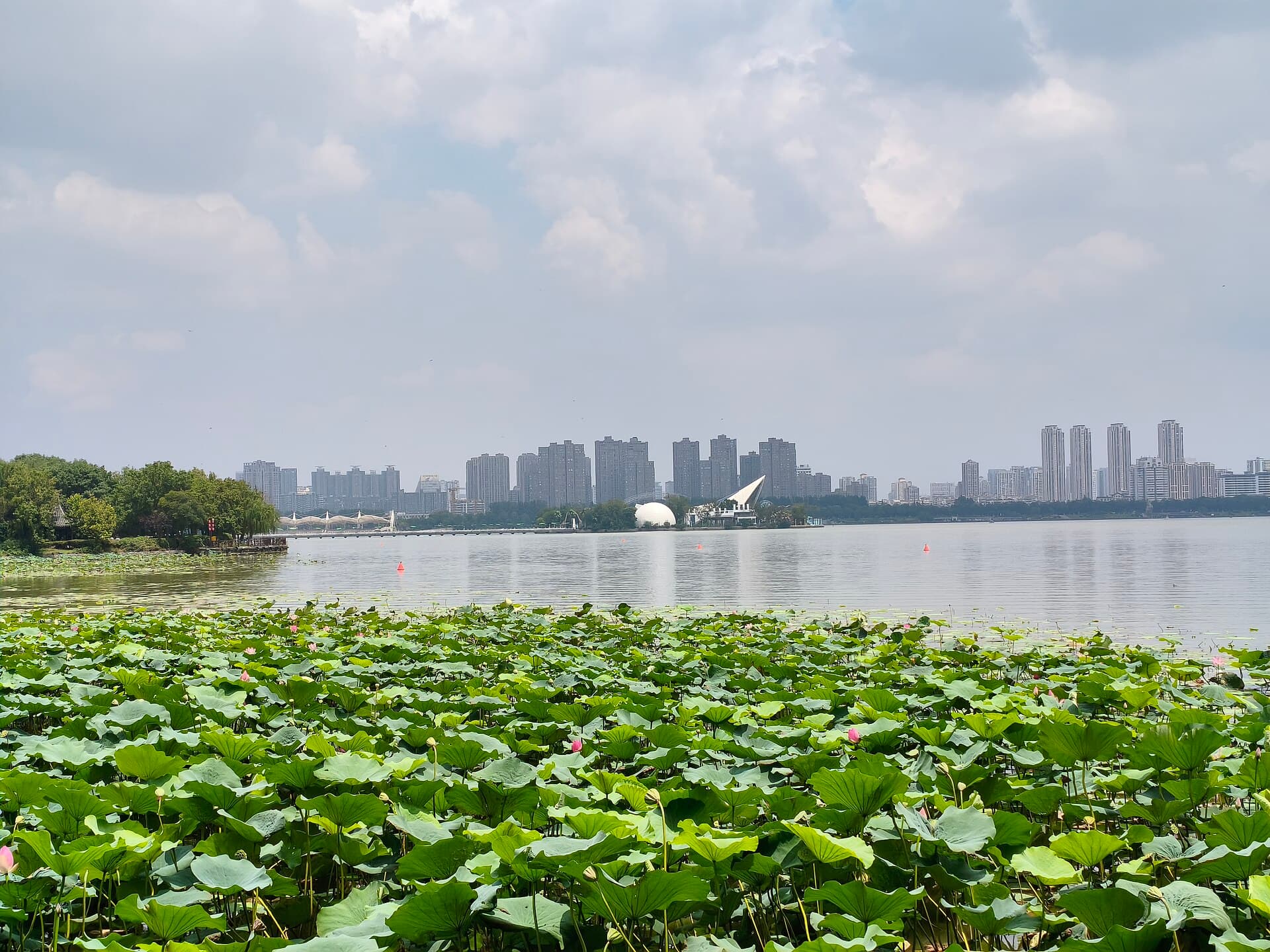 Yunlong Lake