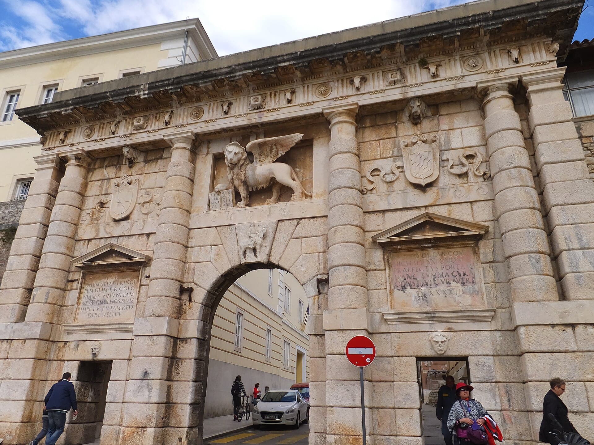 The Land Gate seen from the Foša harbour side