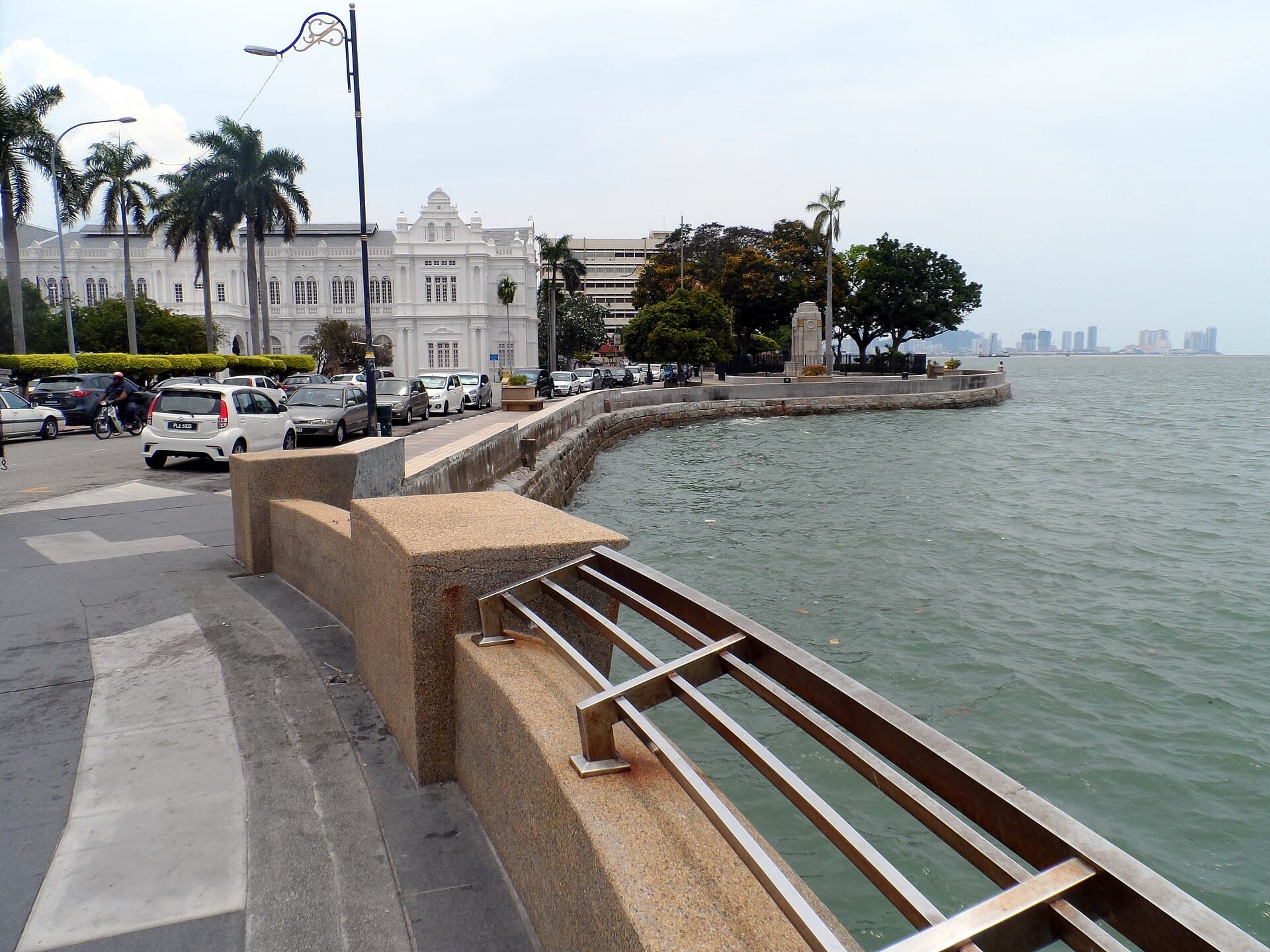 The Esplanade and Queen Victoria Memorial Clock Tower