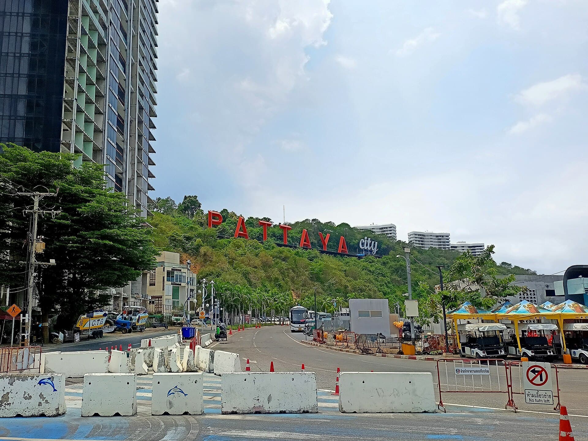 Khao Phra Tamnak and Pattaya Viewpoint