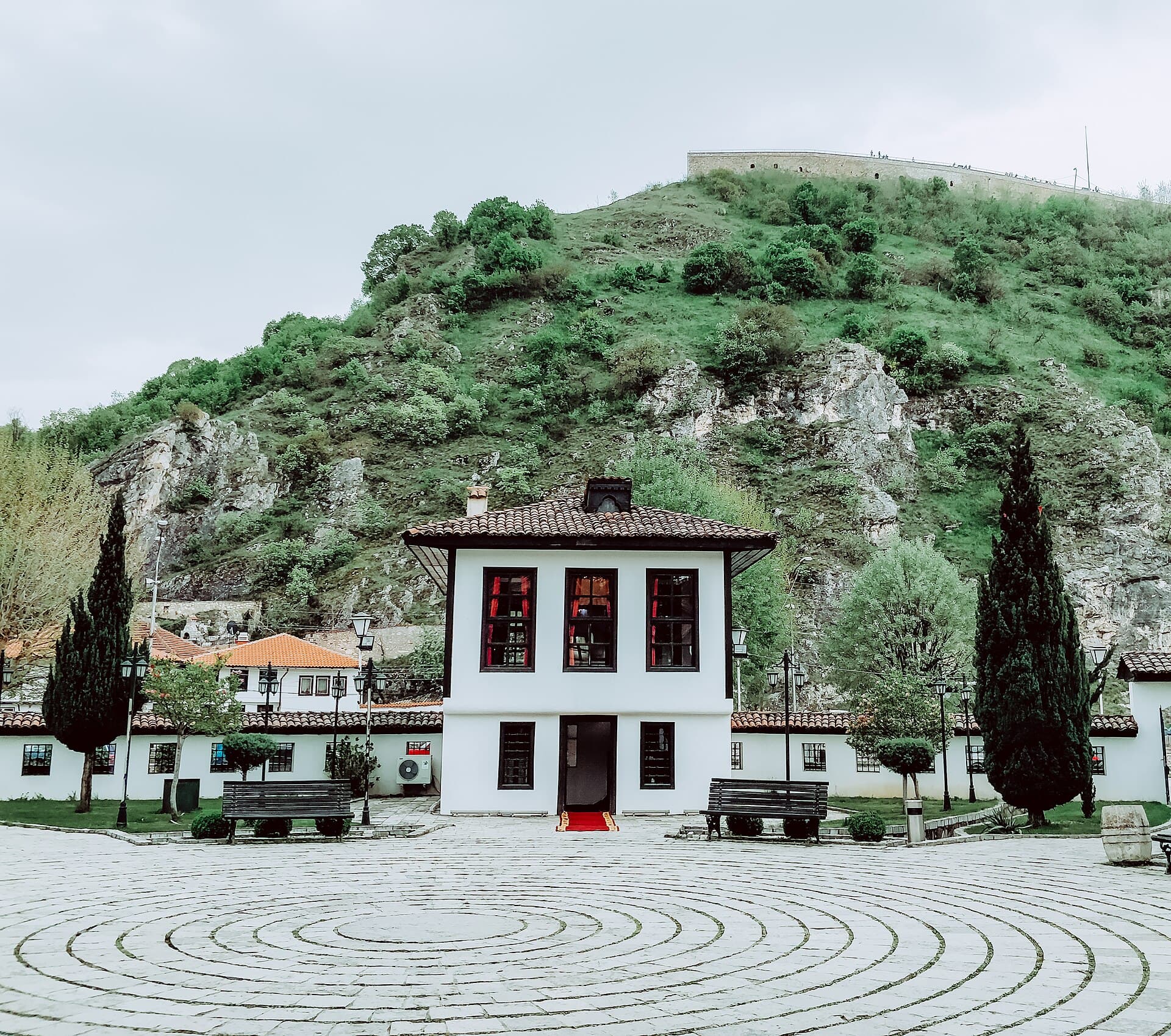 Albanian League Complex