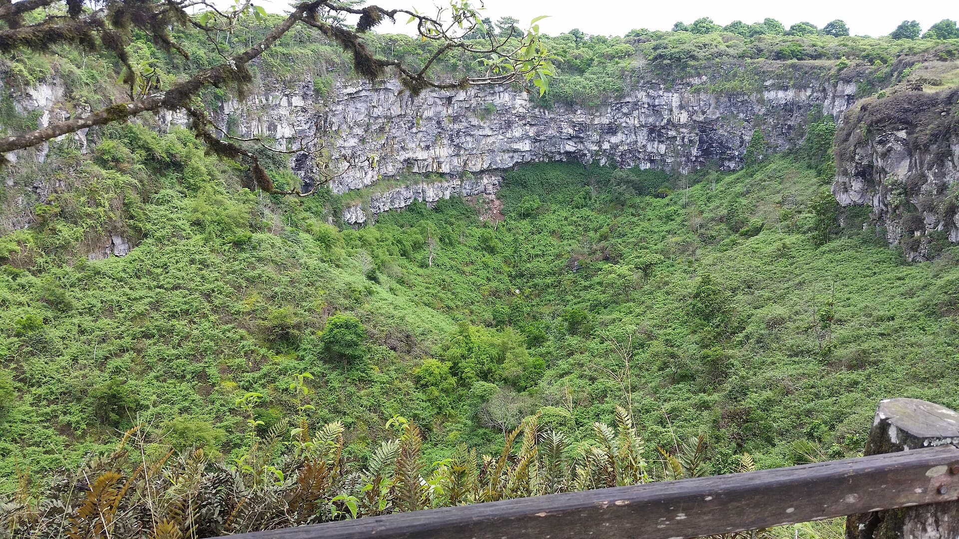 Los Gemelos Twin Craters