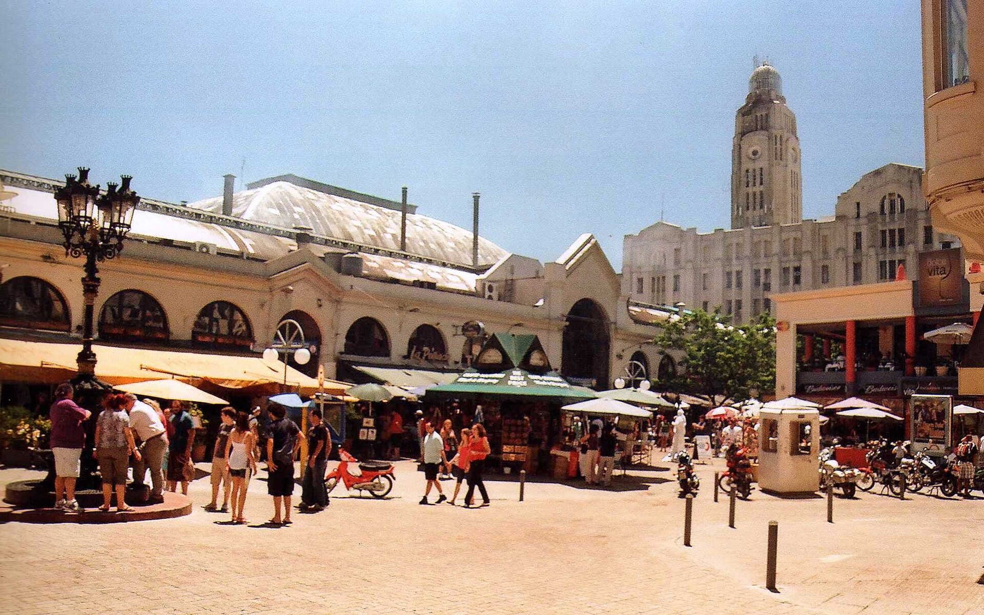 سوق الميناء (ميركادو ديل بويرتو)