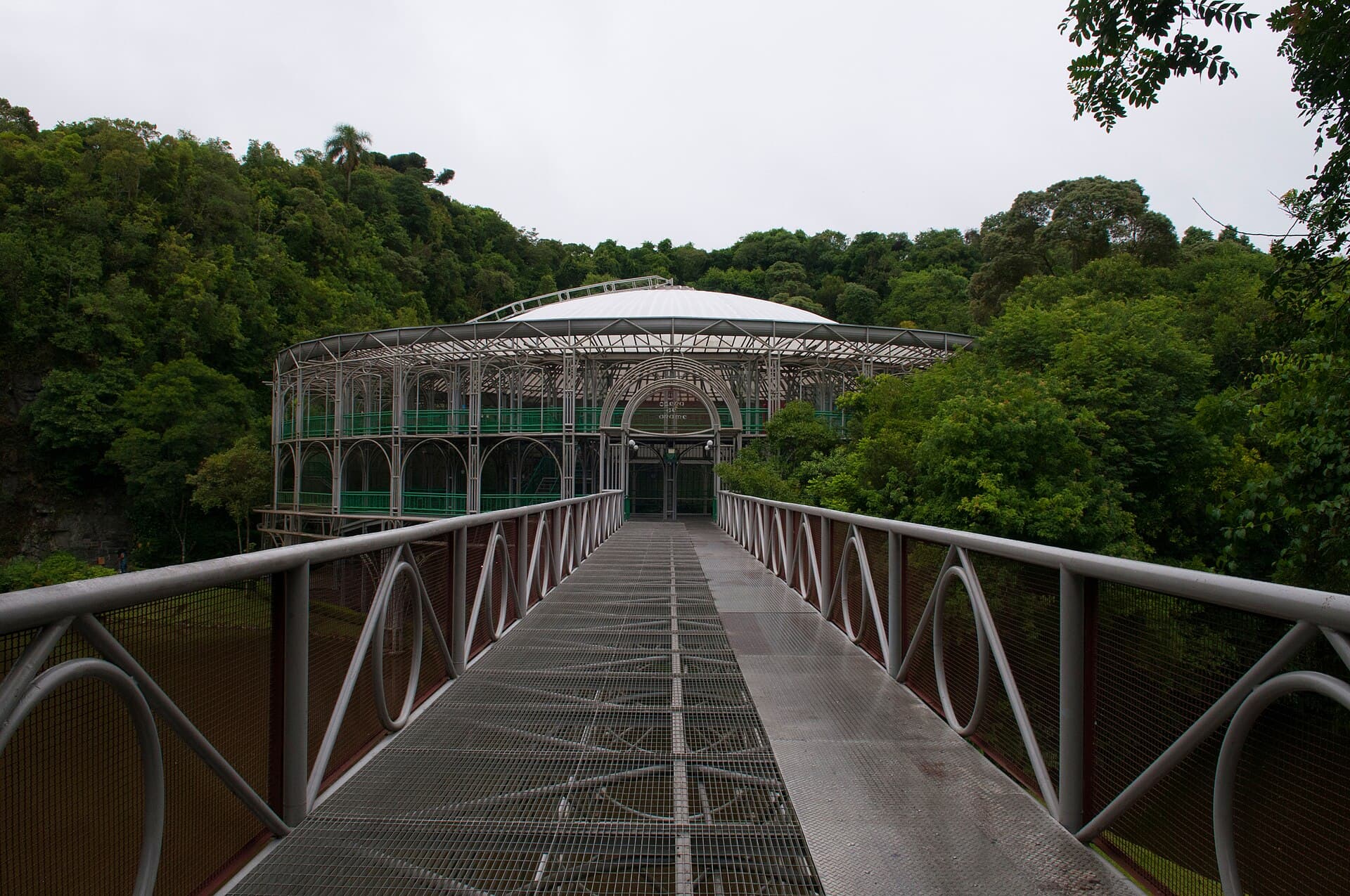 Ópera de Arame (Wire Opera House)