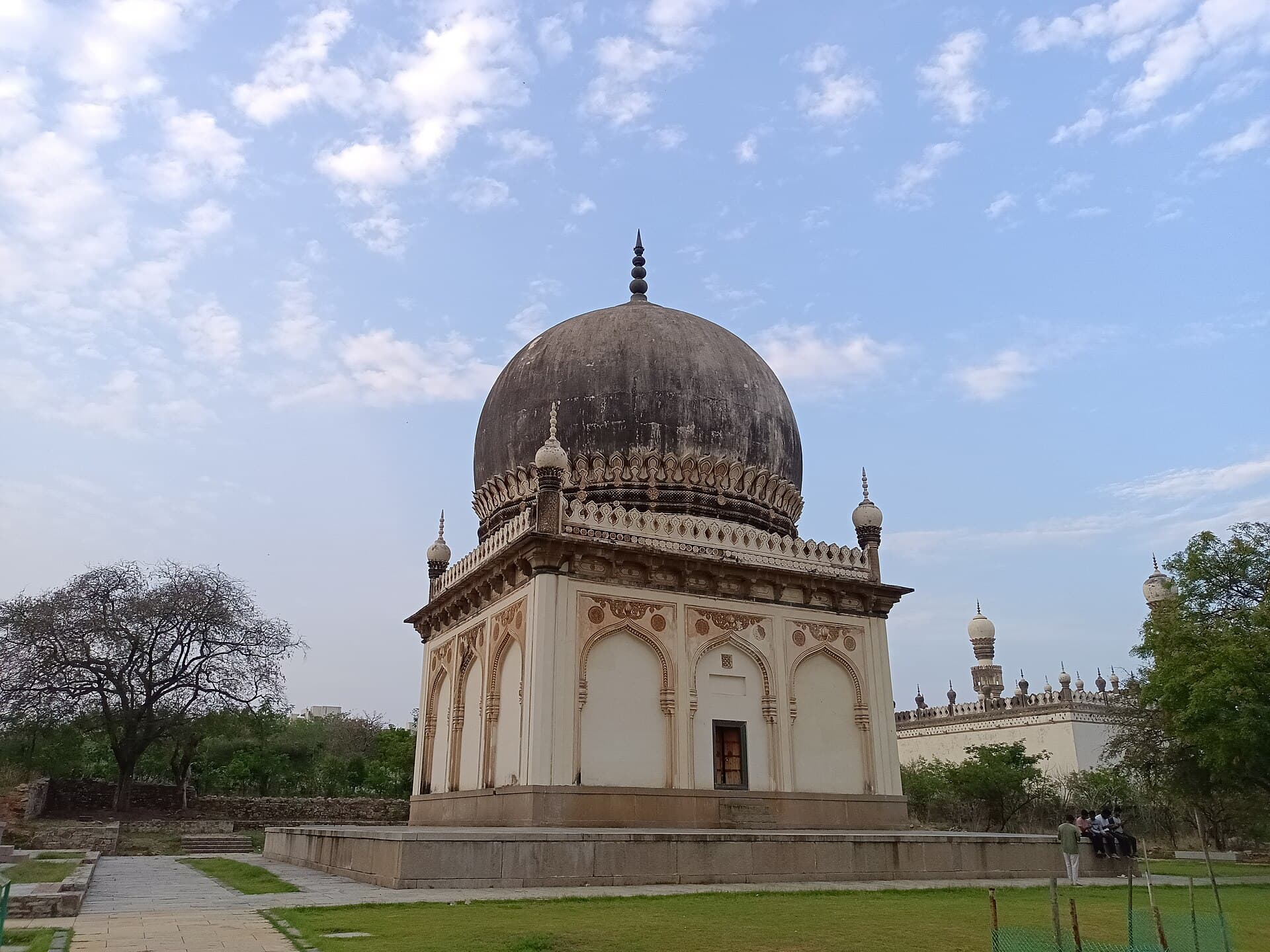 Qutb Shahi Tombs