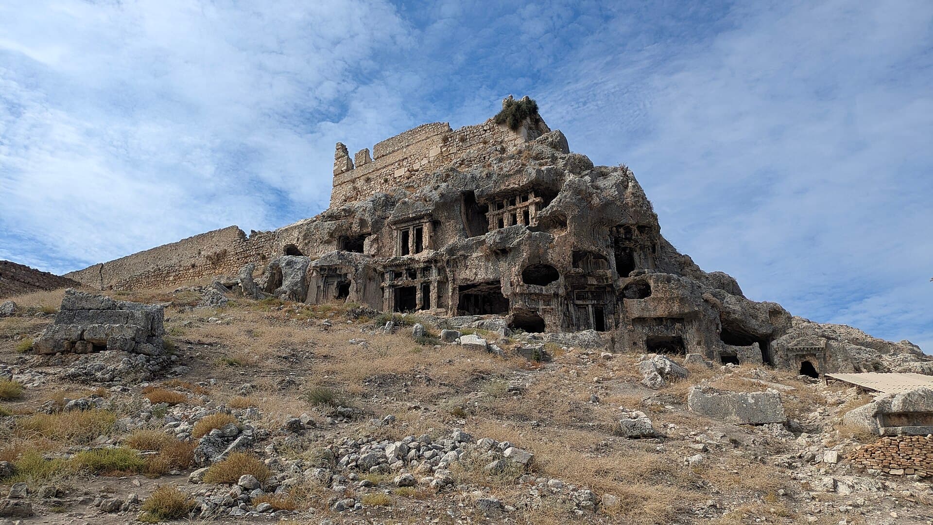 مدينة تلوس الأثرية