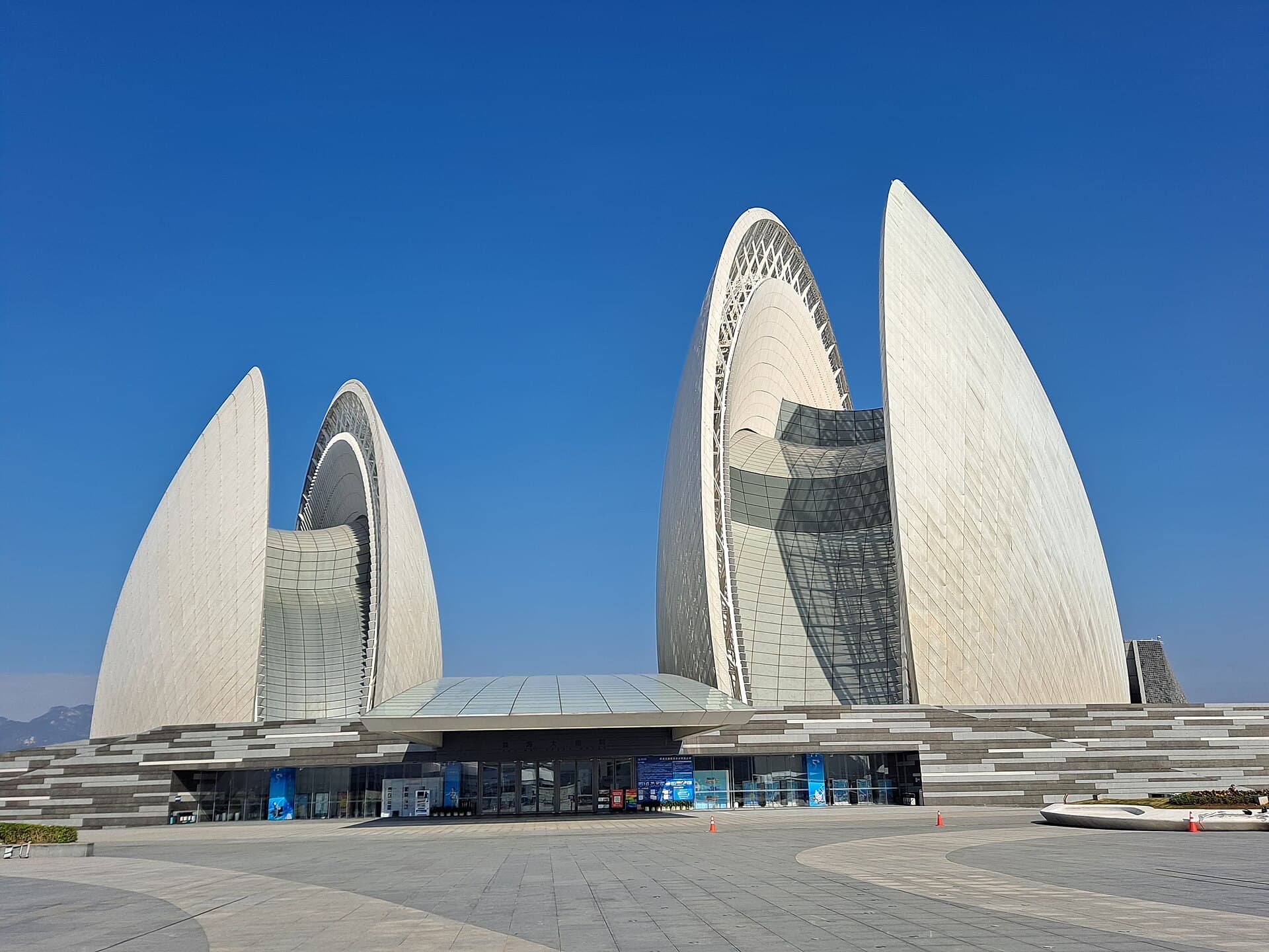 Zhuhai Grand Theatre and Yeli Island